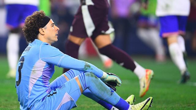 Memo Ochoa con la Selección Mexicana.