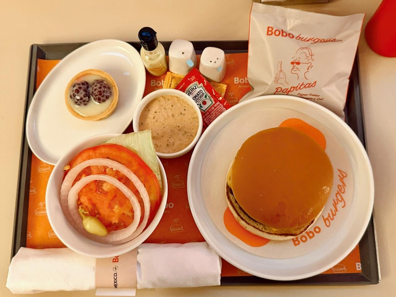 BOBO Burgers y Aeroméxico lanzan hamburguesa