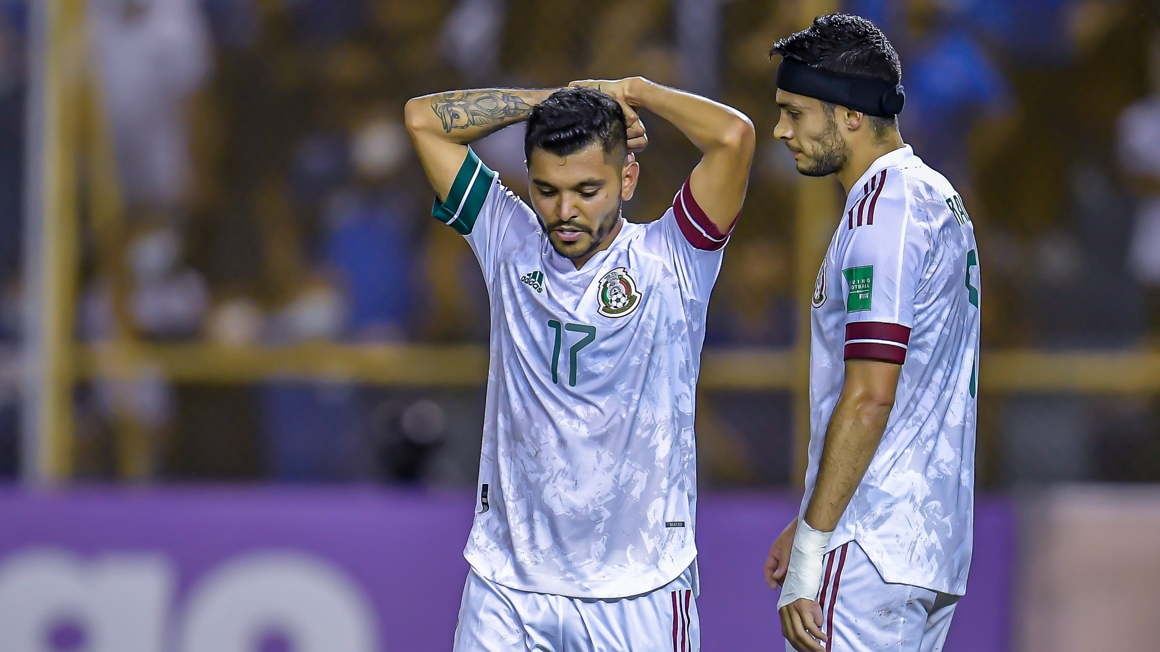 Tecatito Corona y Raúl Jiménez