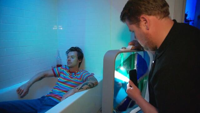 Harry Style estrena video musical dirigido por James Corden