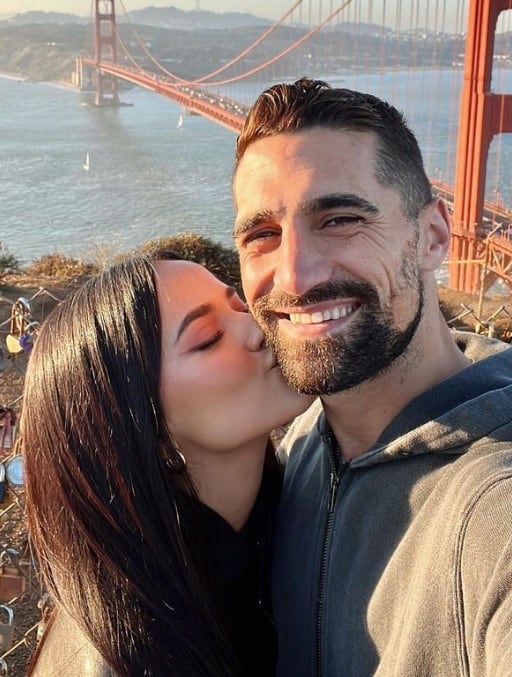 Becky G y Sebastián Francisco Lletget