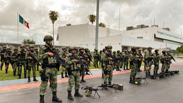 Efectivos castrenses arribaron al Aeropuerto Internacional de Nuevo Laredo, en una aeronave de la Guardia Nacional