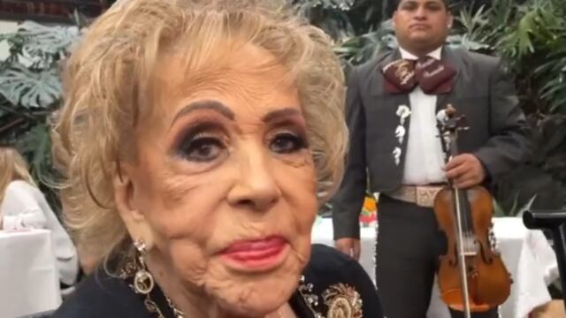 Silvia Pinal celebrando sus 92 años de edad.