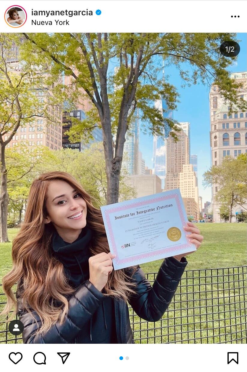 Yanet García se graduó como 'Health coach'