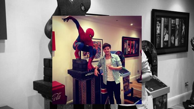 El cantante estaba tan ebrio que terminó destrozando la habitación de un hotel en Inglaterra. 