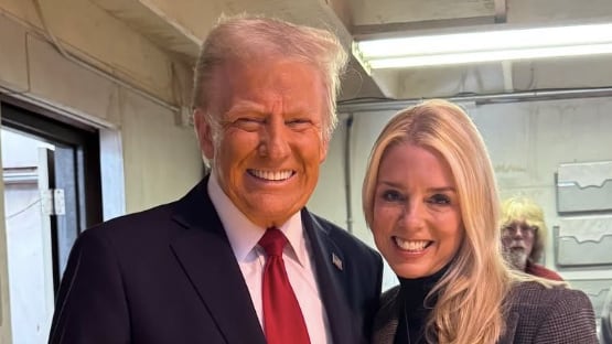 Trump confirma salida de Pam Bondi como fiscal general de Estados Unidos