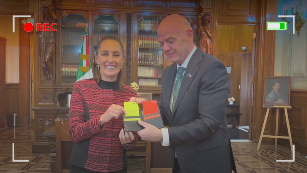 Sheinbaum recibe tarjetas de la FIFA de Infantino rumbo al Mundial 2026