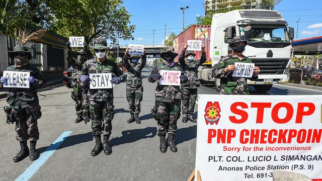 Policía de Filipinas pide a la población permanecer en casa