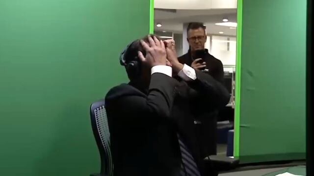 Paco Villa y la narración del título de Cruz Azul.