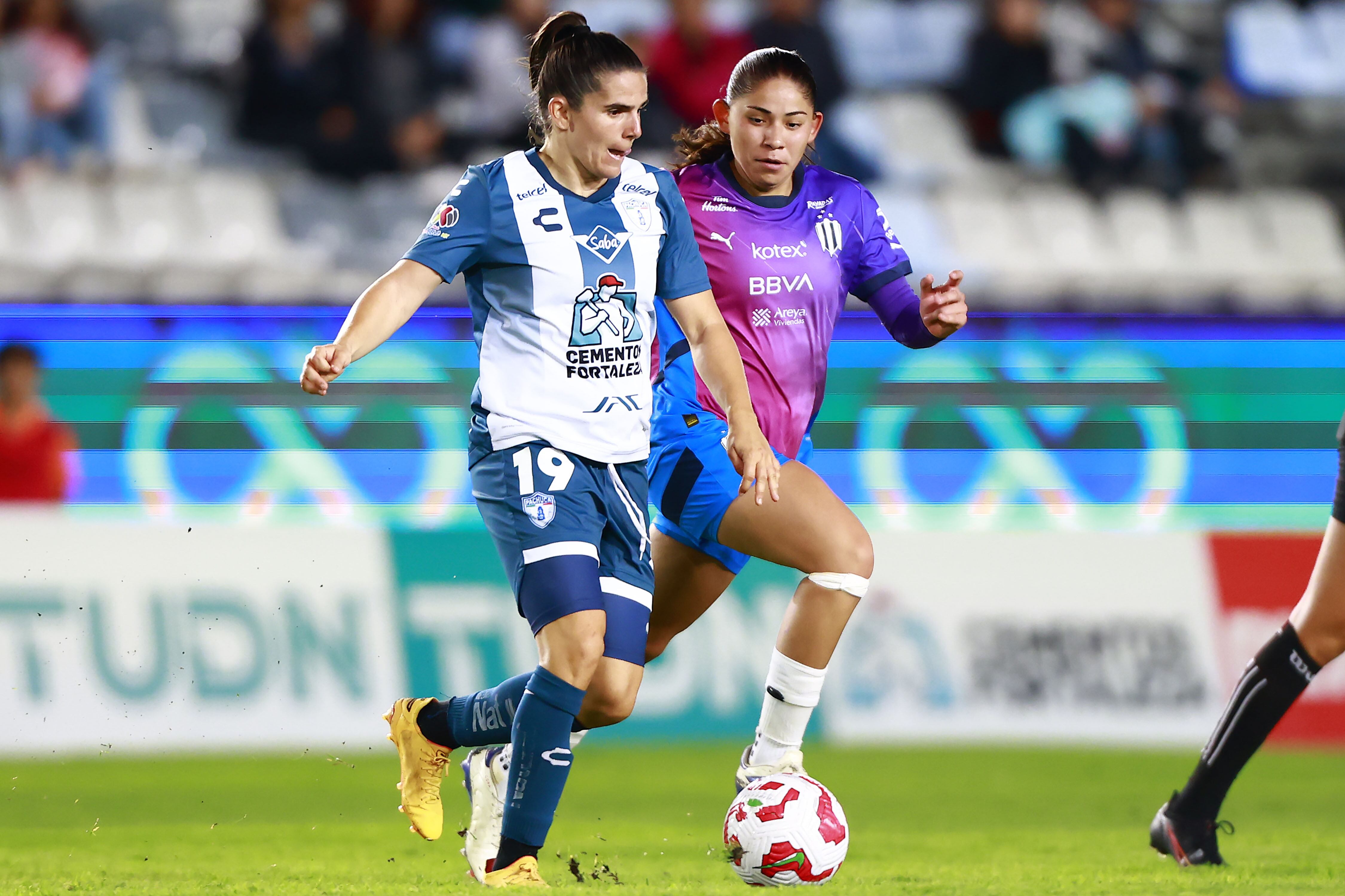 Pachuca vs Rayadas en la Liga MX Femenil.
