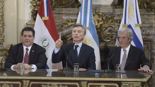 Los presidentes de las tres naciones.