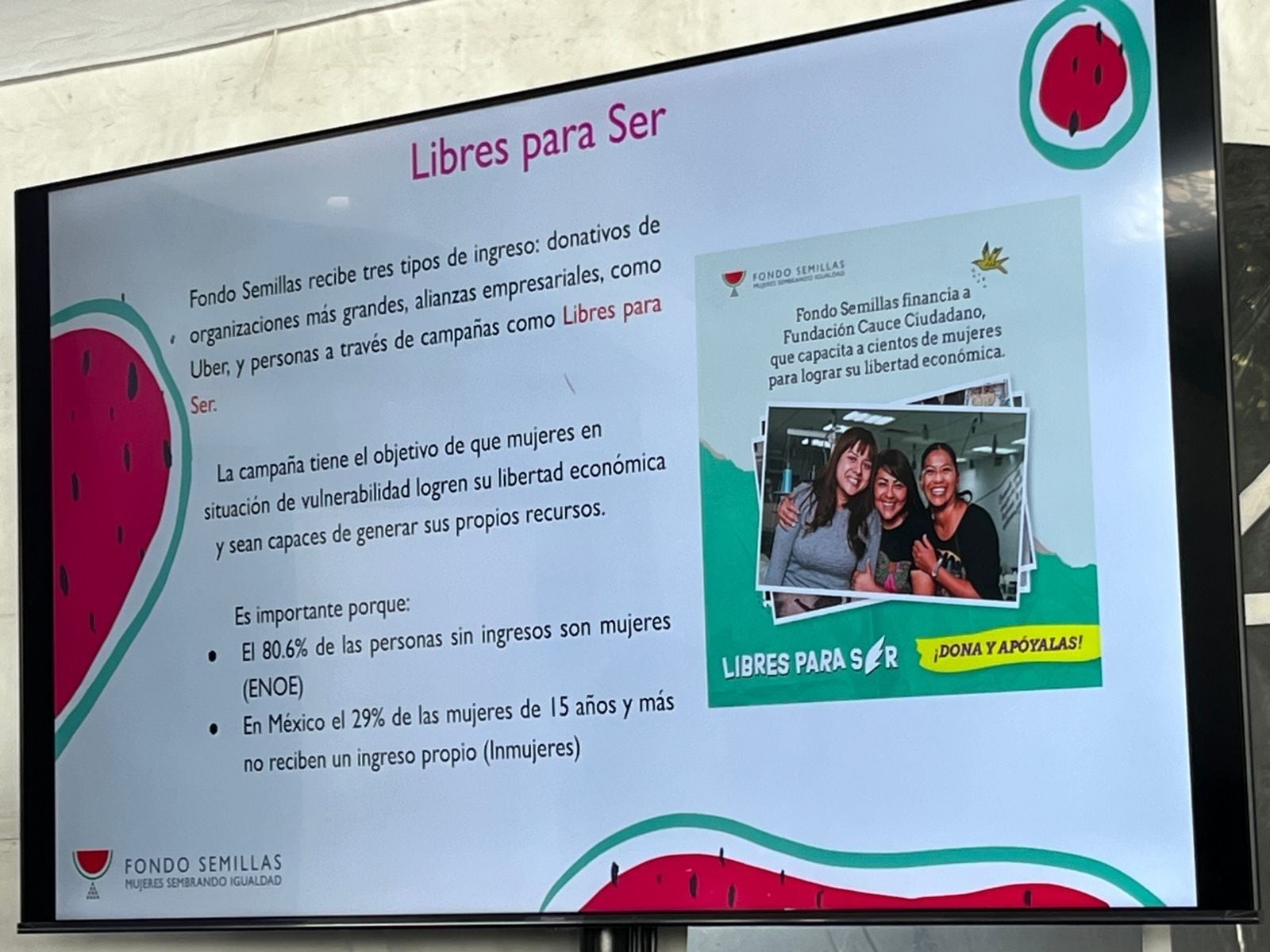 Cecilia Román y Gabriela Toledo firmaron el convenio que une a Uber con Fondo Semillas