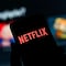 Netflix nos la aplicó: Esto te va a costar compartir tu cuenta
