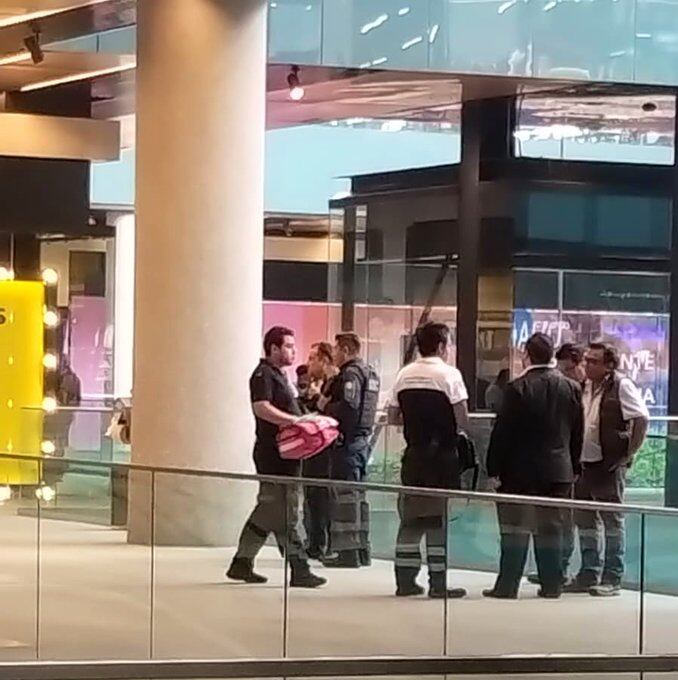 Reportan robo en joyería de Plaza Parque Tepeyac
