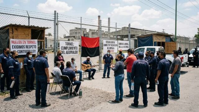 Huelguistas de Tornel en la planta de Tultitlán