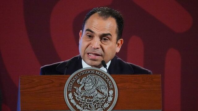 David Aguilar en sustitución de Ricardo Sheffield llega a la mañanera de AMLO