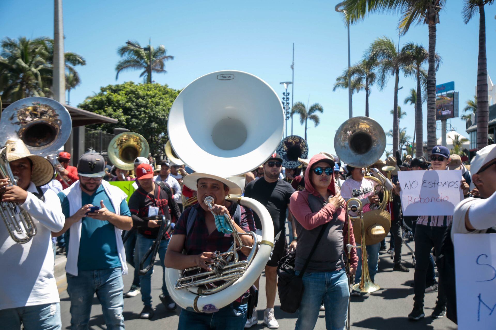Música de Banda en playas de Mazatlán