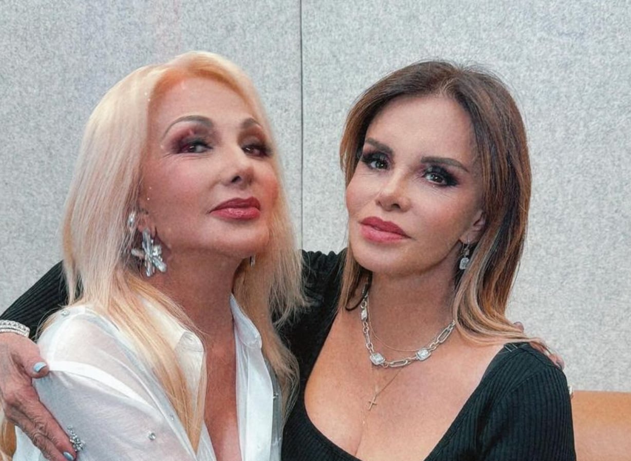 Olivia Collins y Lucía Méndez