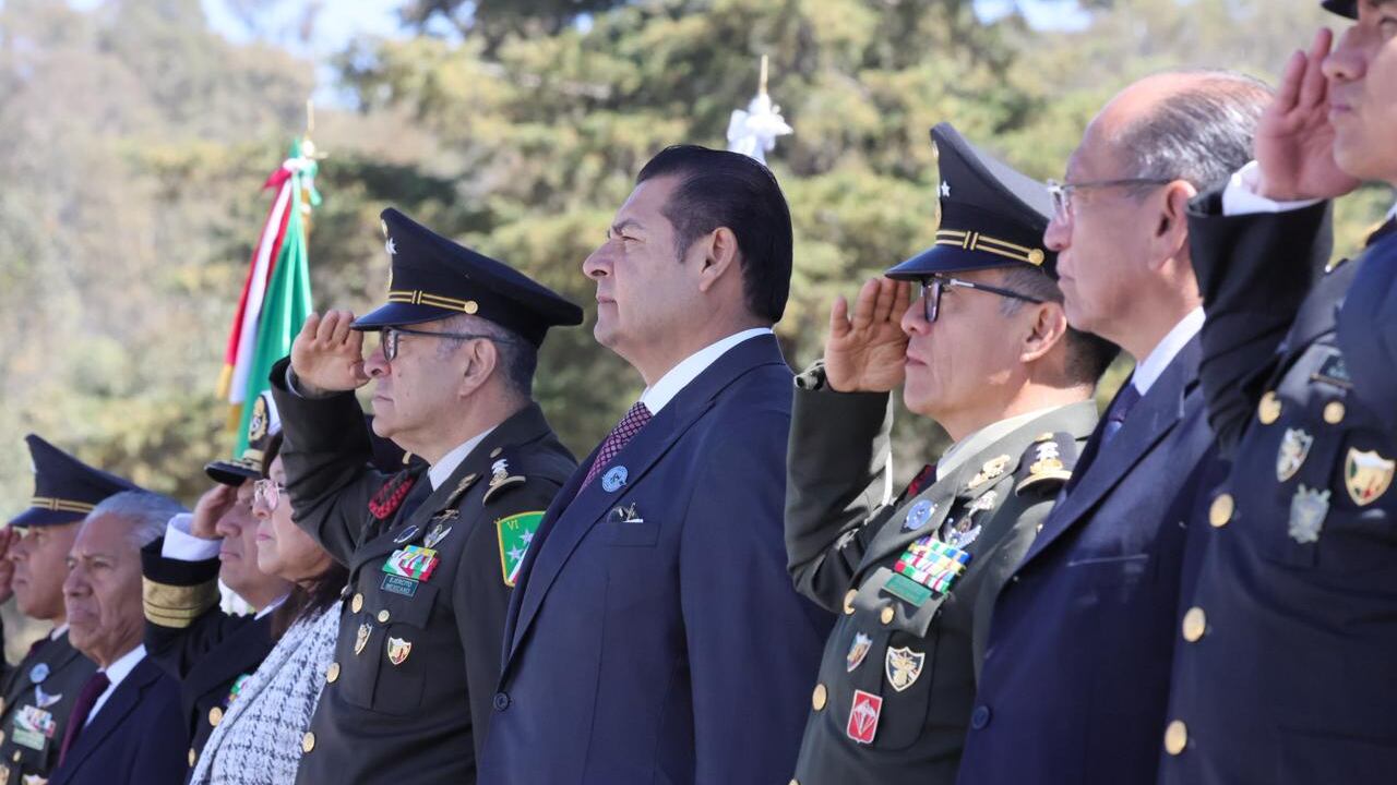 Puebla conmemora el Día de la Bandera: Alejandro Armenta destaca fortaleza nacional