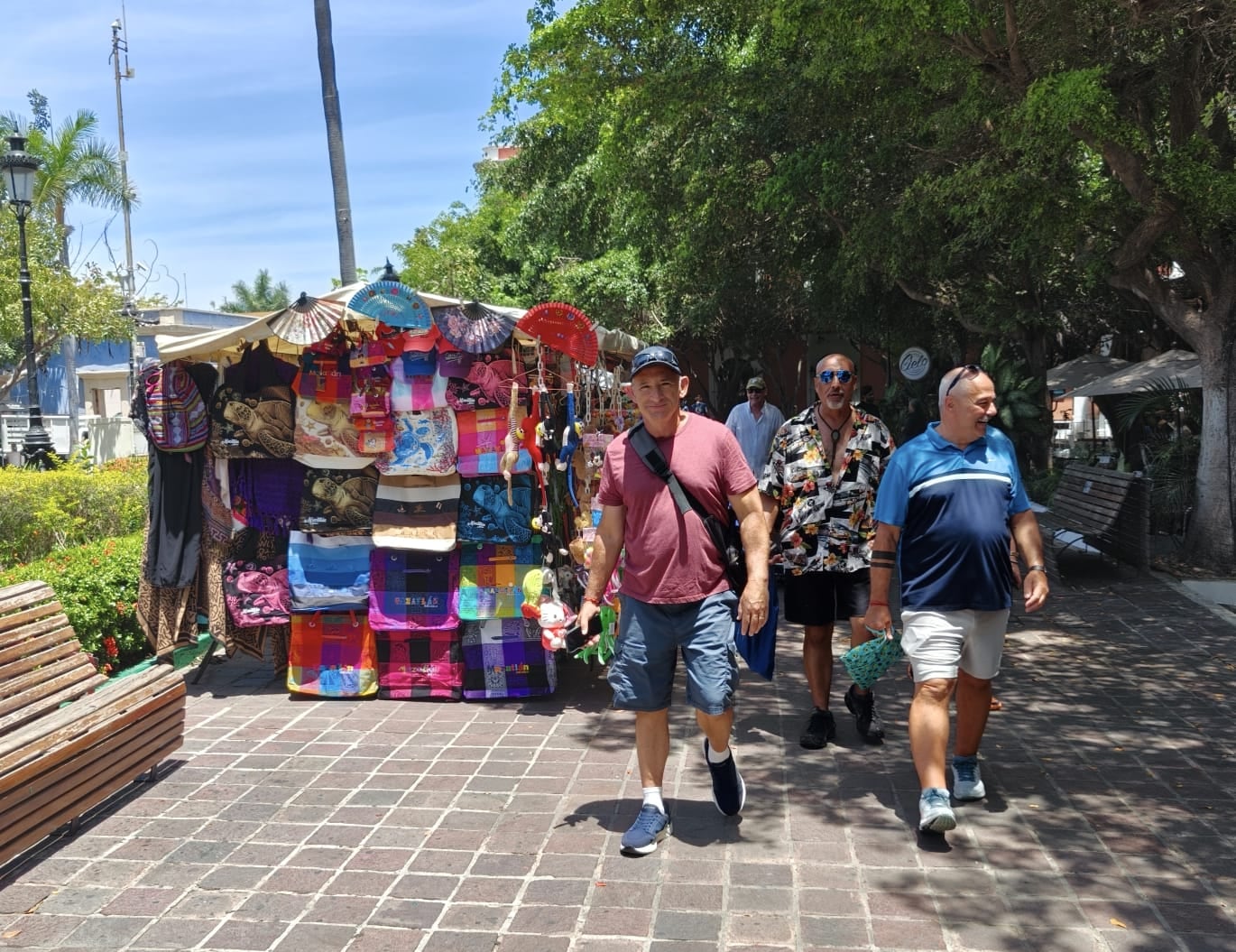 Mazatlán supera 9 mil turistas internacionales y prevé 20 arribos en abril.