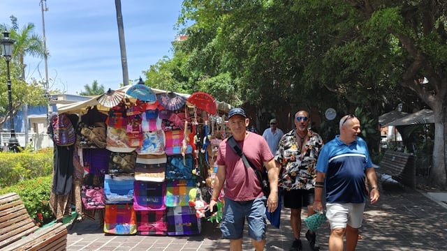 Mazatlán supera 9 mil turistas internacionales y prevé 20 arribos en abril.