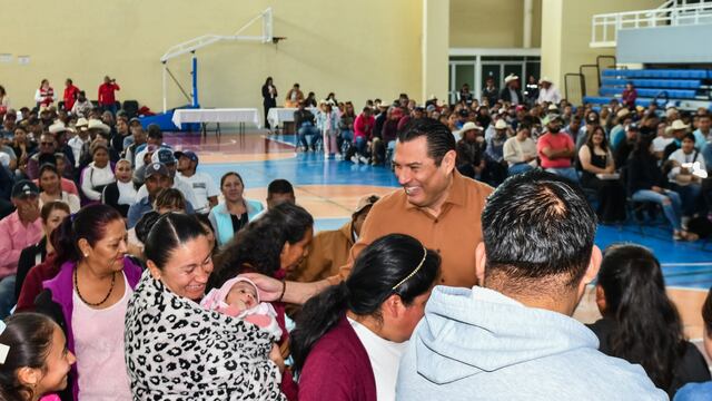 Mauricio Trejo toma protesta de nuevos delegados y subdelegados en San Miguel de Allende.