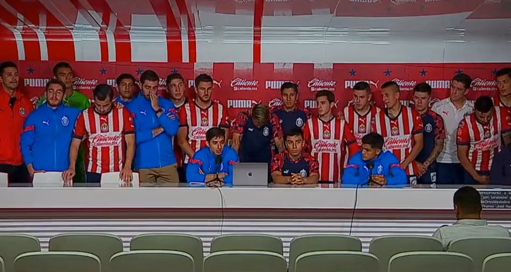Chivas en conferencia de prensa
