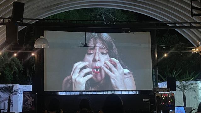 'Reflejo de un centenar de girasoles', de Melissa Castro