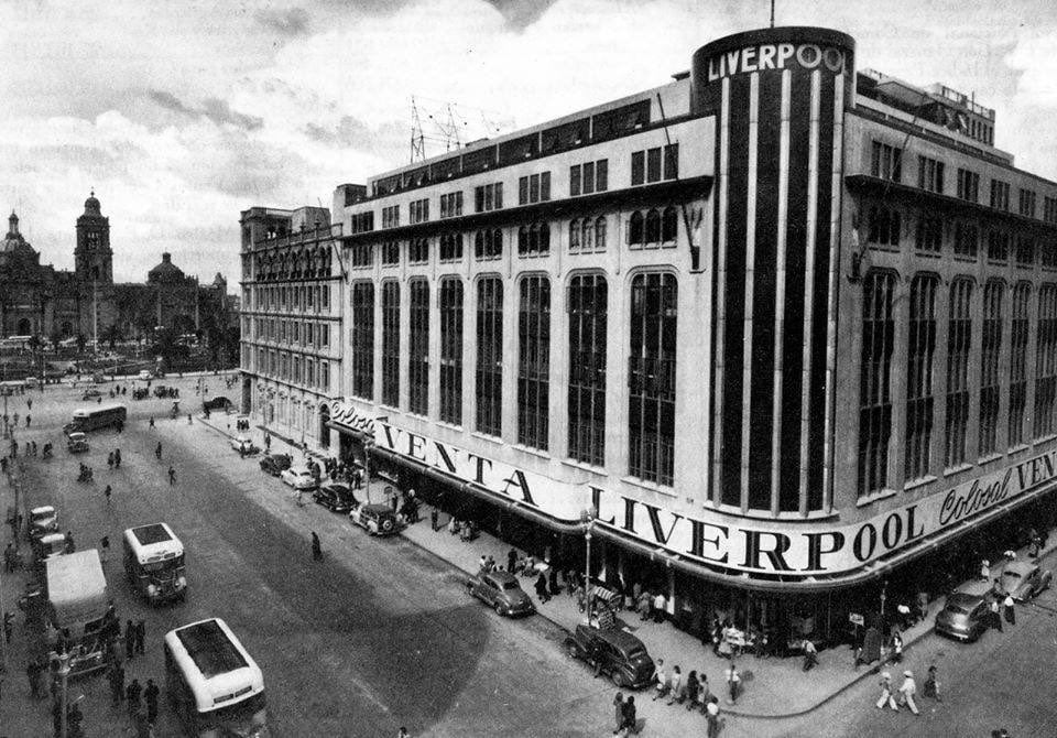Liverpool Centro en la calle 20 de noviembre