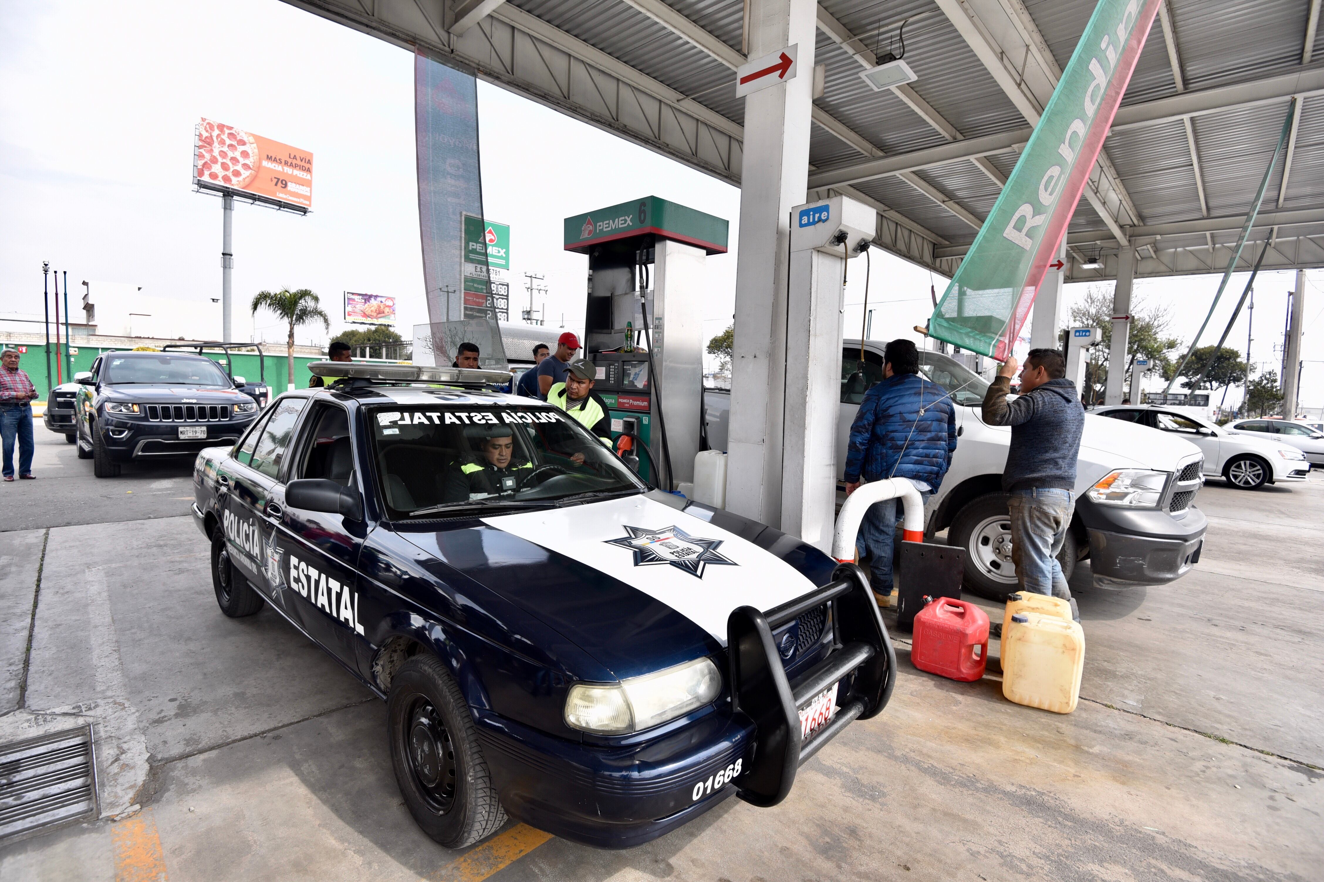 Los gasolineros acataron la amenaza: no surtir combustible a las fuerzas del orden que realizan operativos de seguridad en el Estado.
