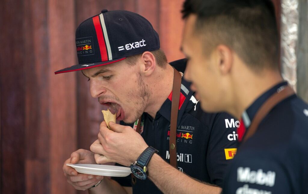 Max Verstappen come tacos de pastor