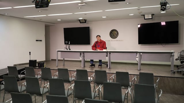 Gerardo Fernández Noroña, senador de Morena, realizó una conferencia de prensa en donde ningún reportero se dio cita