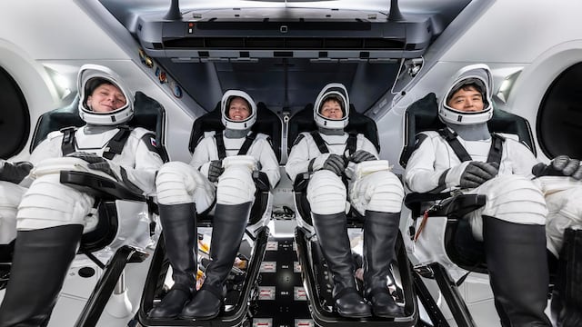 Estación Espacial Internacional, astronautas