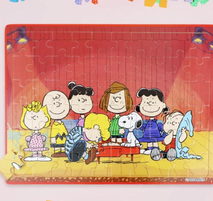 Rompecabezas Peanuts Snoopy & Charlie Brown 60 pzs, color Rojo