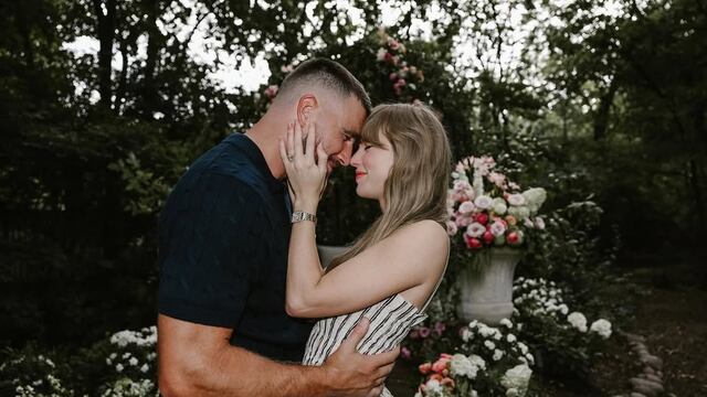 Taylor Swift y Travis Kelce se comprometen.
