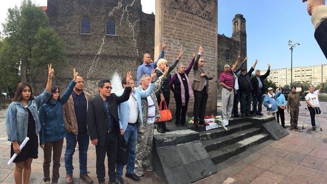 Sostienen guardia de honor en recuerdo del activista: Raúl Álvarez Garín