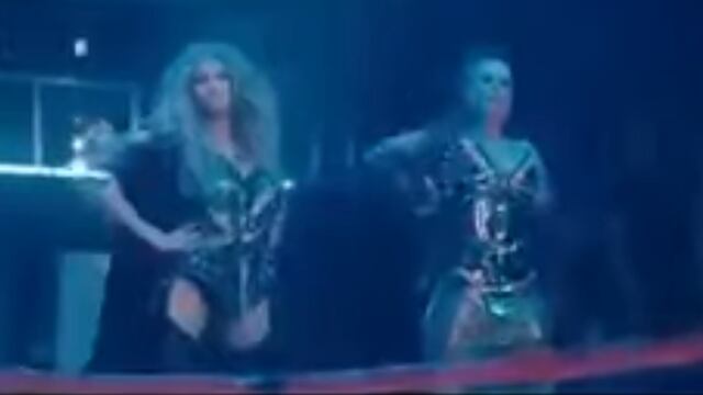 Paulina Rubio y Alejandra Guzman en el video Ni tú ni nadie