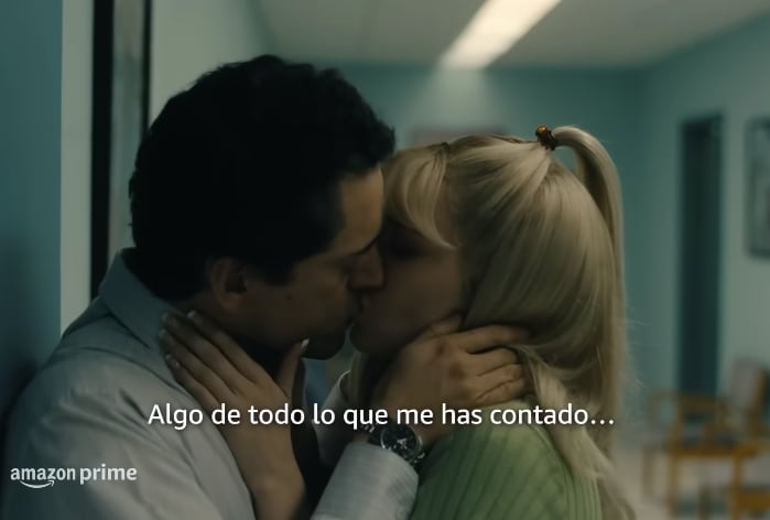 'Mario Bezares' y 'Paola Durante' besándose en ¿Quién lo mató?