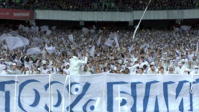 Episodio intolerable en las gradas de Ucrania.