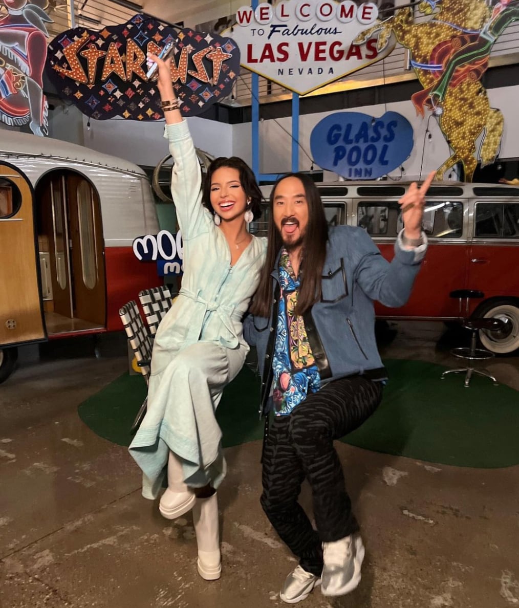 Ángela Aguilar y Steve Aoki