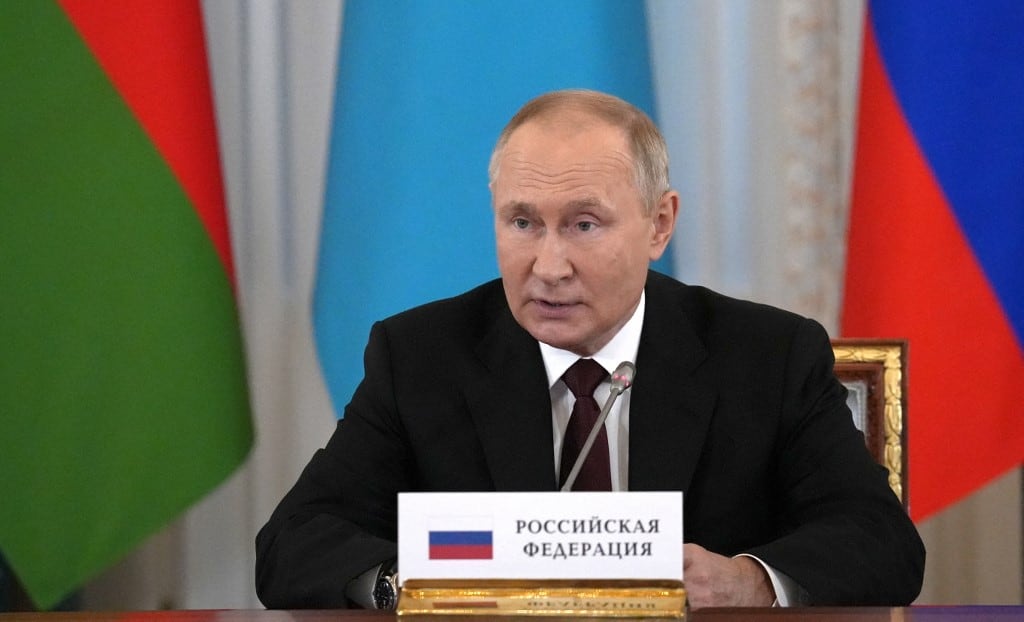 Vladímir Putin ordena reforzar medidas para proteger puente de Crimea