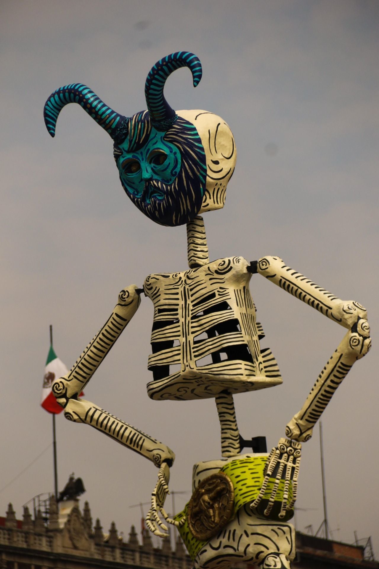 Mega ofrenda por el Día de Muertos en el Zócalo 2024