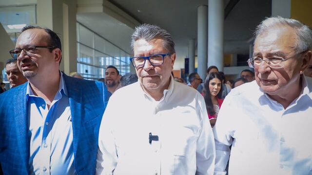 Rubén Rocha Moya manda mensaje de política social en informe de Raúl Elenes