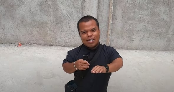 Uriel Espinal, el nuevo Medio Metro.