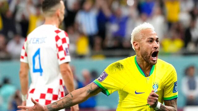 Neymar empató a Pelé con máximo goleador de la Selección de Brasil.