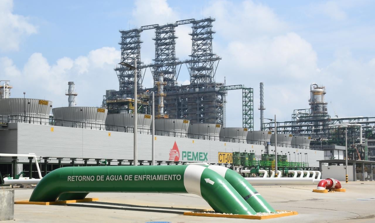 Pemex responde a imágenes en Dos Bocas: “no hay fuga, es vapor de agua”