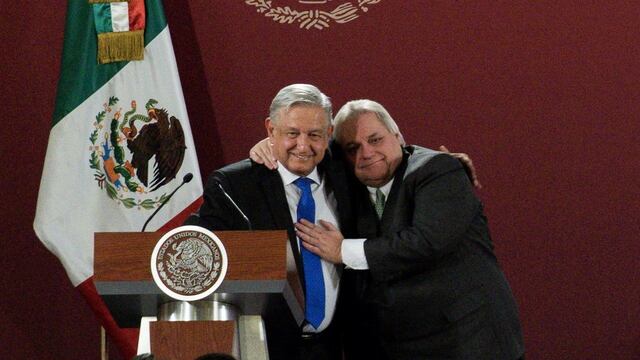 AMLO y Carlos Bremer