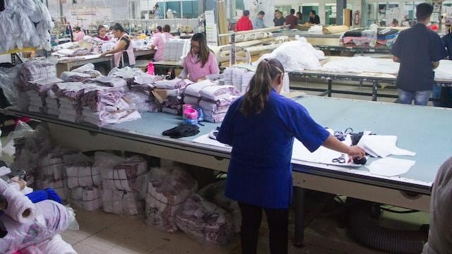Fábrica de Ropa en la capital del país.