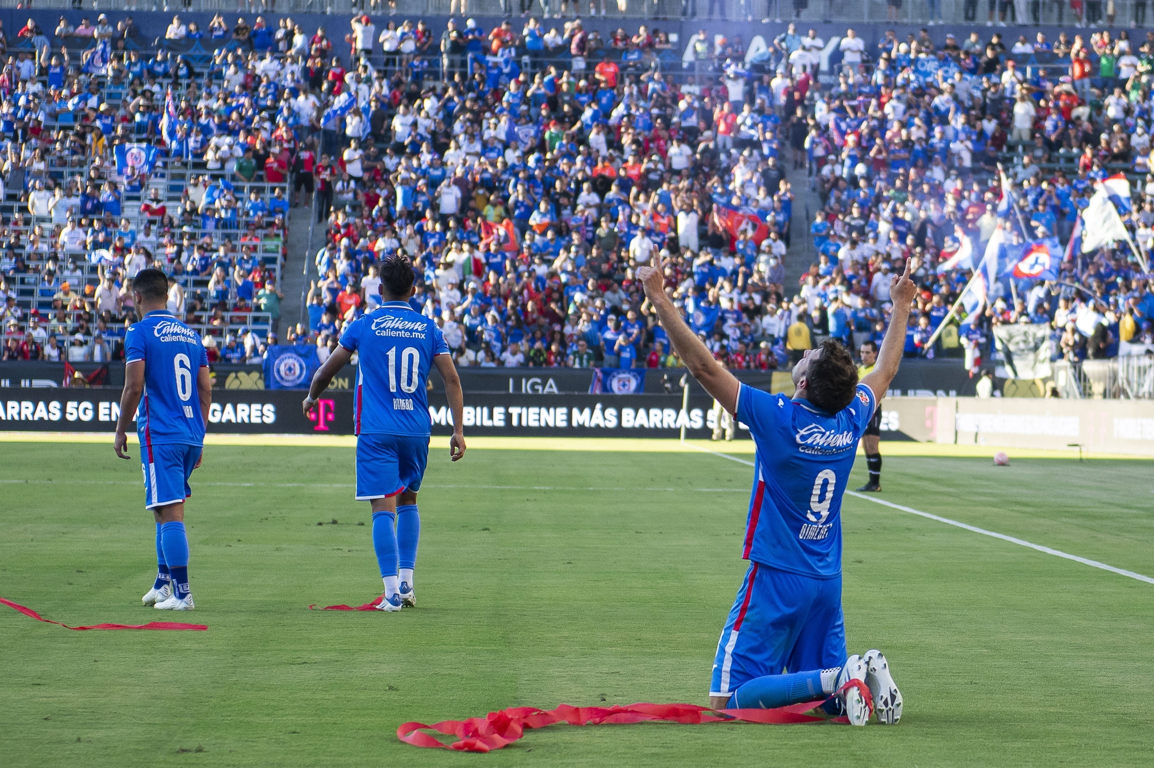 Diego Aguirre y Cruz Azul vencen al Atlas FC y se coronan campeones de la Supercopa de la Liga MX.