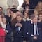 Exigen despido del presidente de la RFEEF por tocarse los genitales frente a la reina en el Mundial Femenil